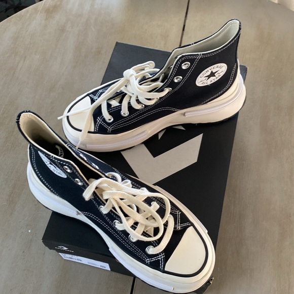 Converse Run Star Legacy Platform High-Top Sneaker - Picture 2 of 9